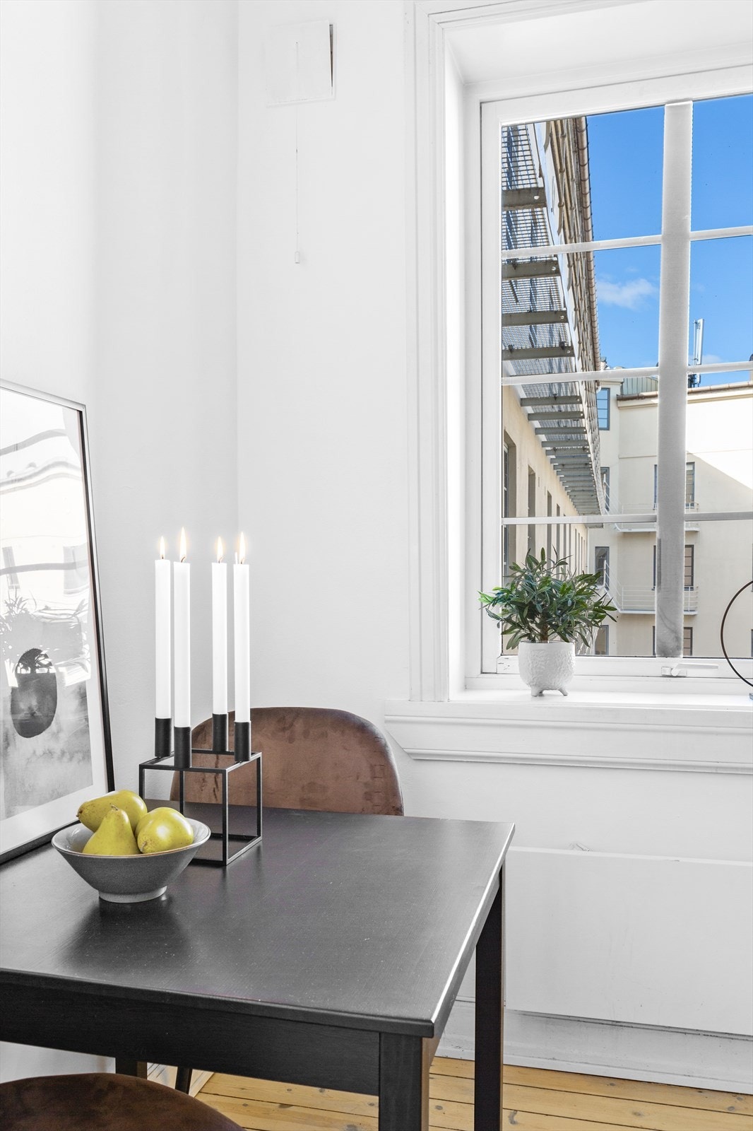 Fin liten sittegruppe på kjøkken Galleribilde