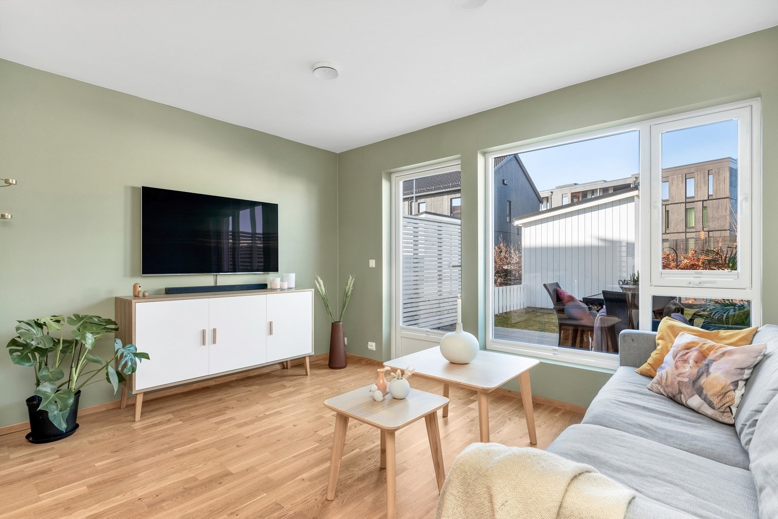 Lys og romslig stue Galleribilde