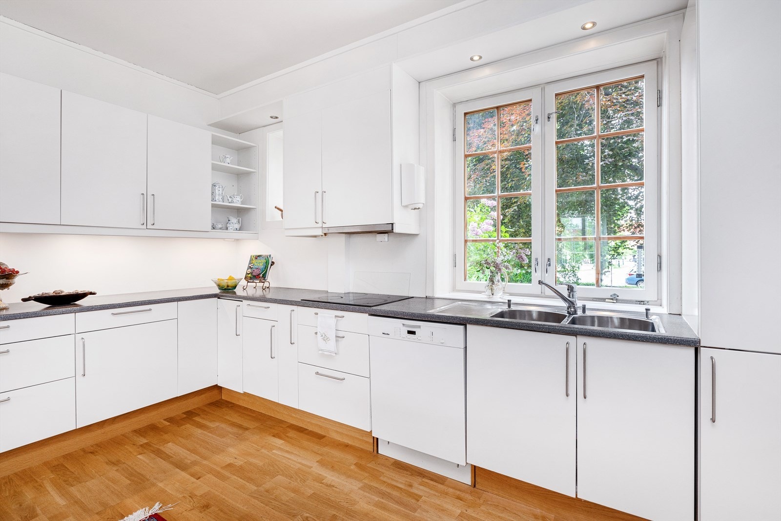 Kjøkken i husets 1. etasje. Galleribilde