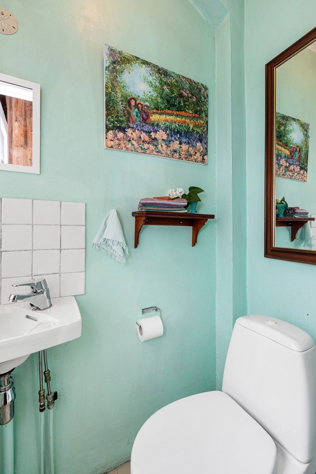 I 1. etasje er det toalettrom/wc tilknyttet gangen. Galleribilde