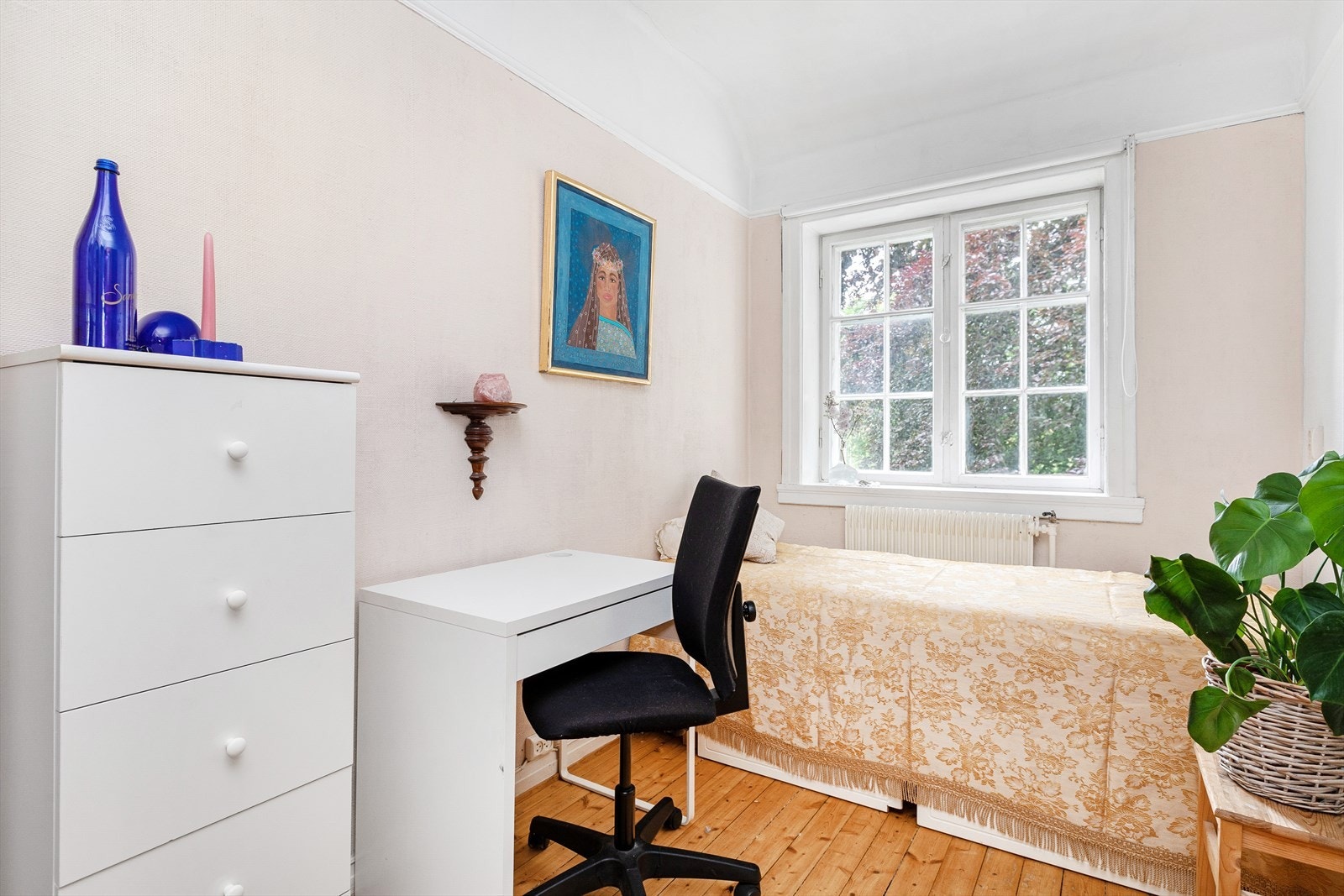 Soverom nummer tre. Galleribilde