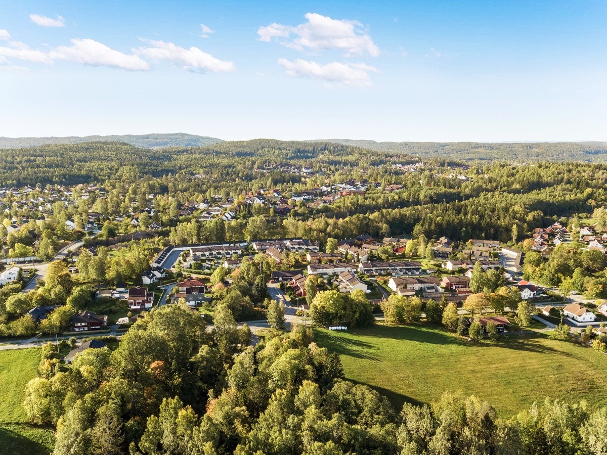 Her bor du tett på marka med flotte tur- og skimuligheter. Galleribilde
