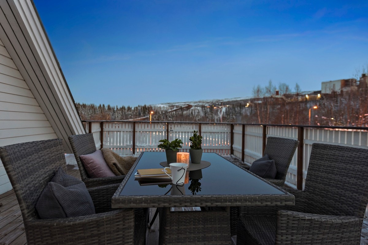 Nyt stemningen både morgen og kveld. Galleribilde