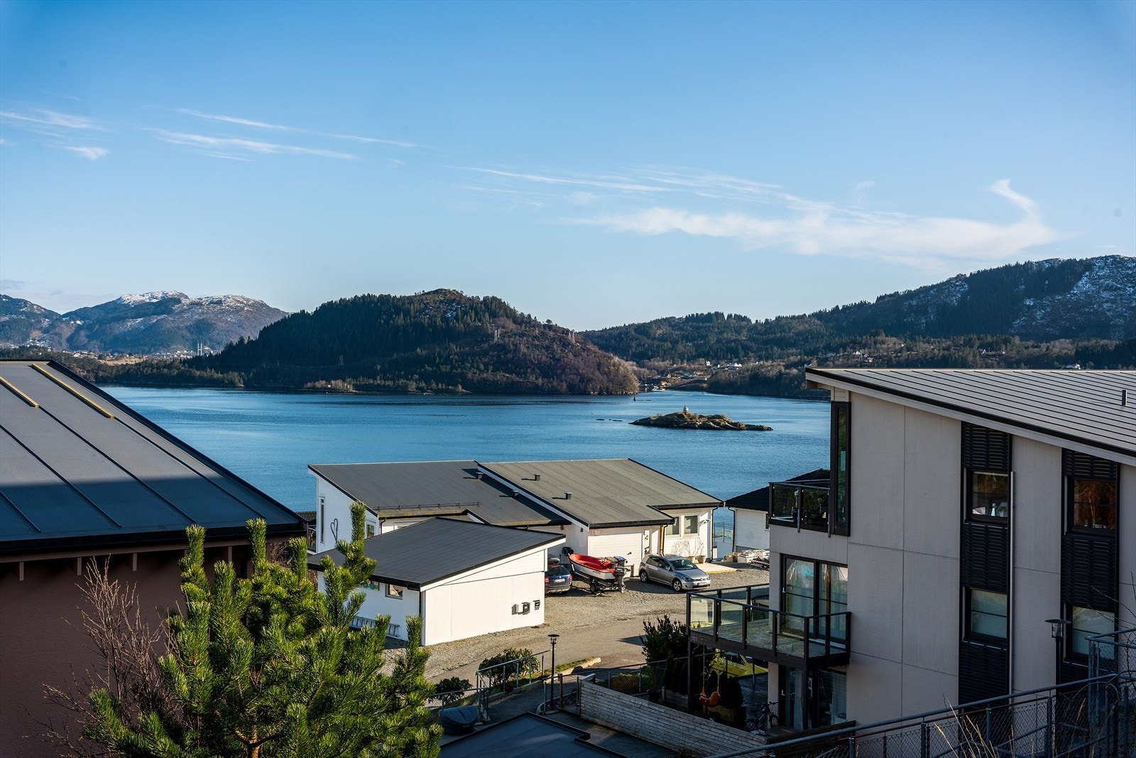 - En flott 2-roms leilighet med nydelig beliggenhet i et rolig og naturskjønt område i Alversund - Galleribilde