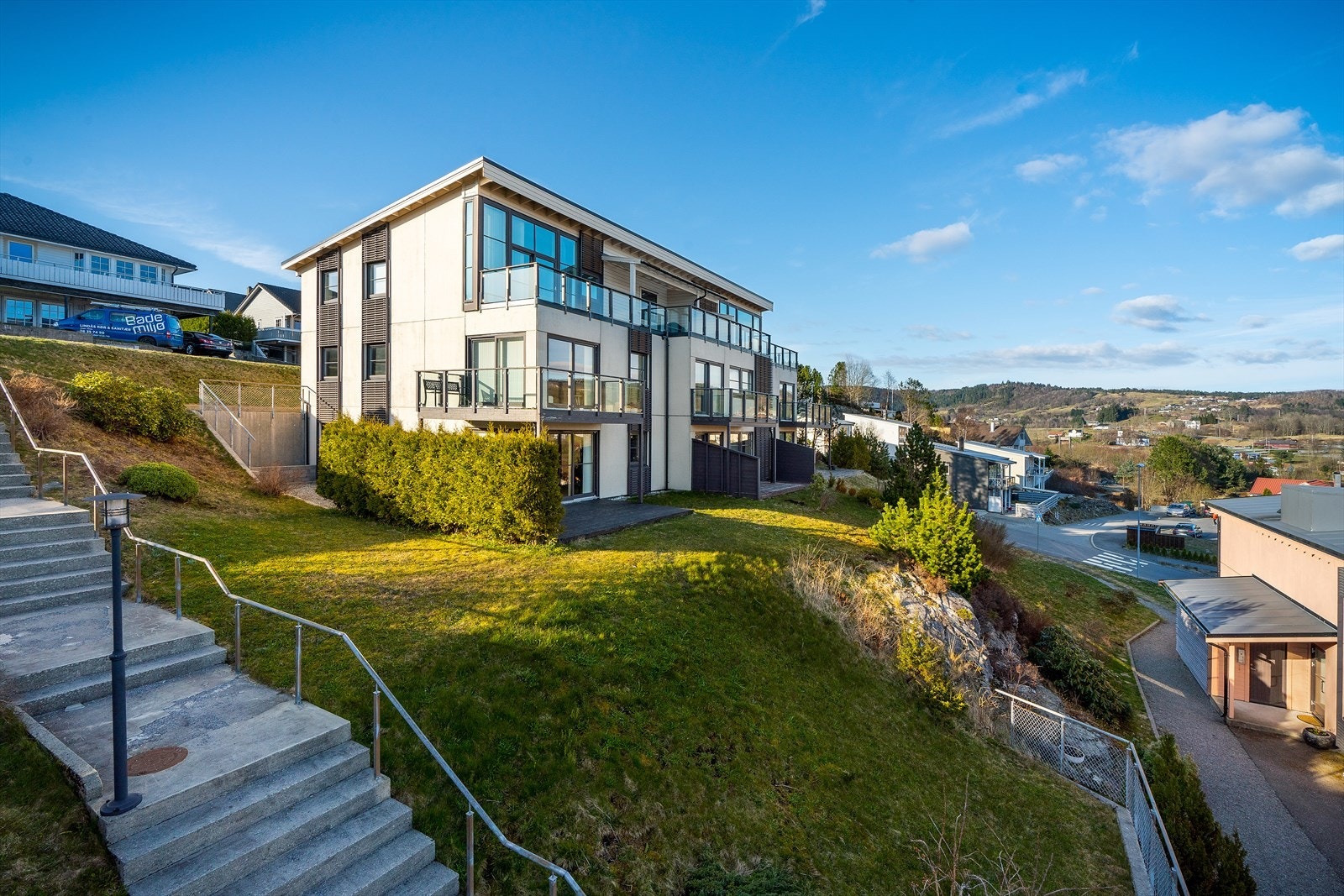 - Leiligheten har byggeår fra 2005 og gir et godt helhetsinntrykk - Galleribilde