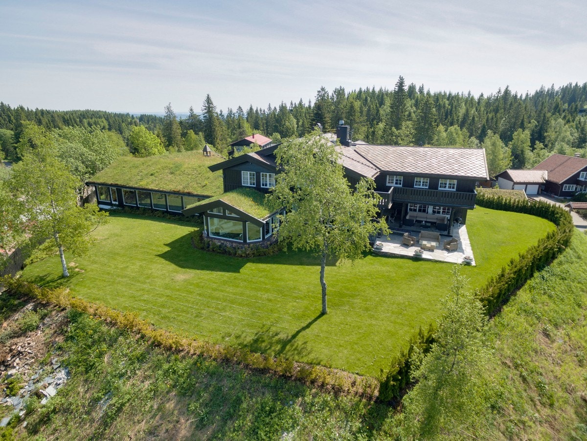 Relativt flat og meget barnevennlig tomt Galleribilde