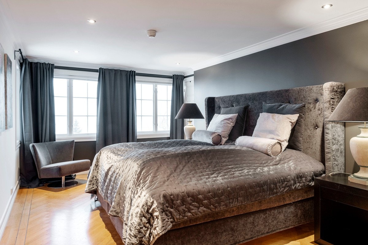 Villaen har seks soverom alle av generøs størrelse og med egne bad Galleribilde