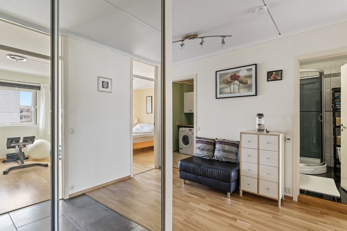 9_entr__2 Galleribilde