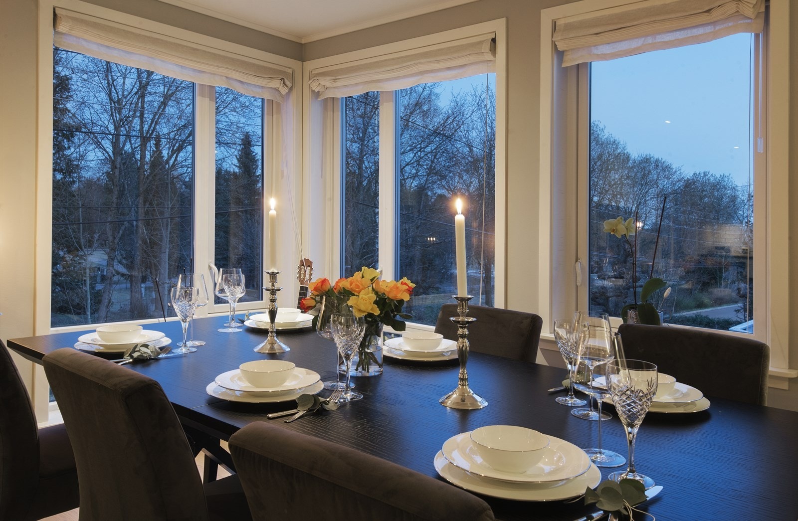 Stemningsbilde spisestue. Galleribilde