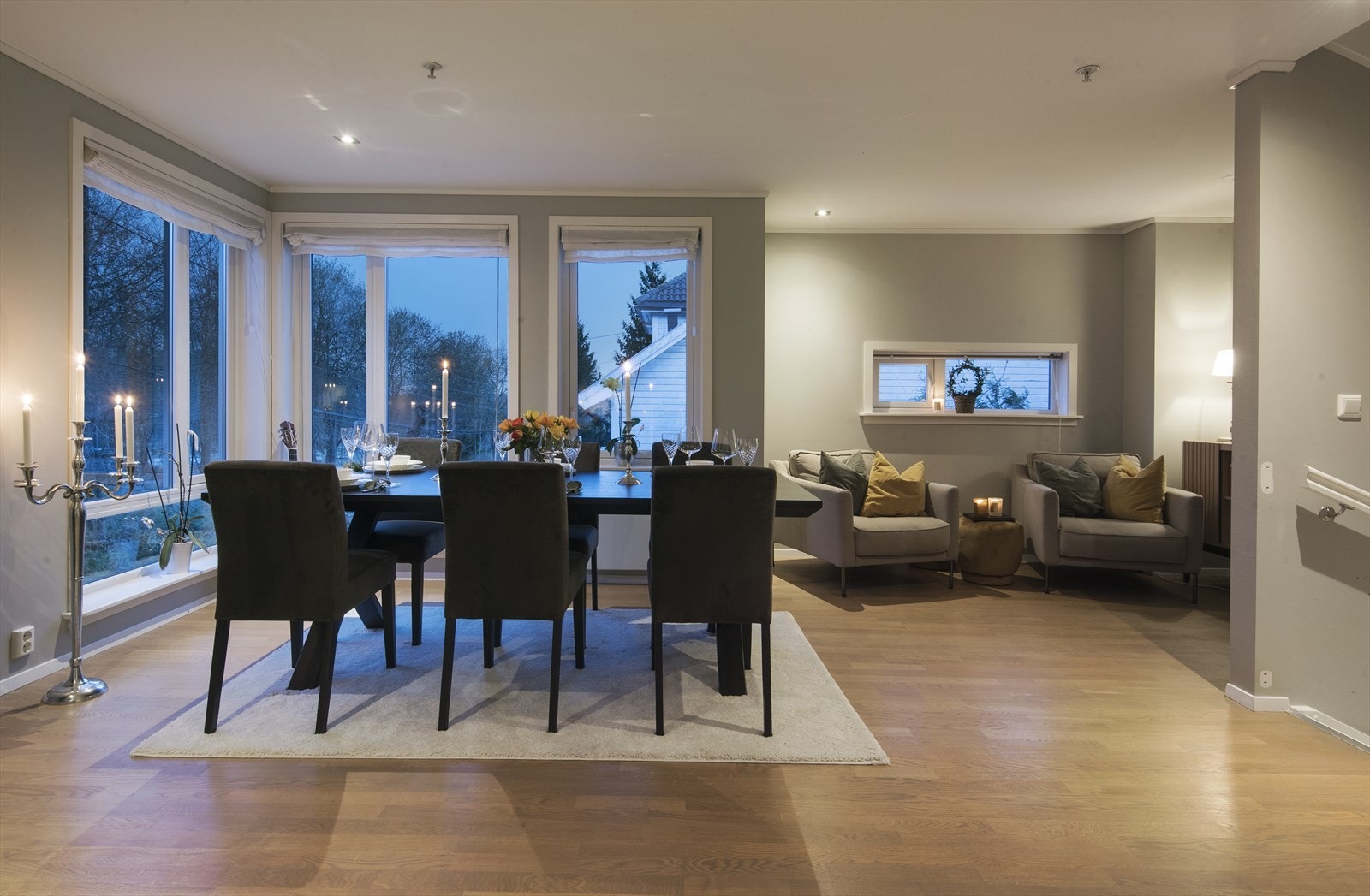 Stemningsbilde spisestue. Galleribilde