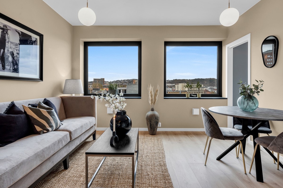 Trondheimsveien 5 er en lys 2-roms i 8.etasje med gjennomgående god standard. Galleribilde