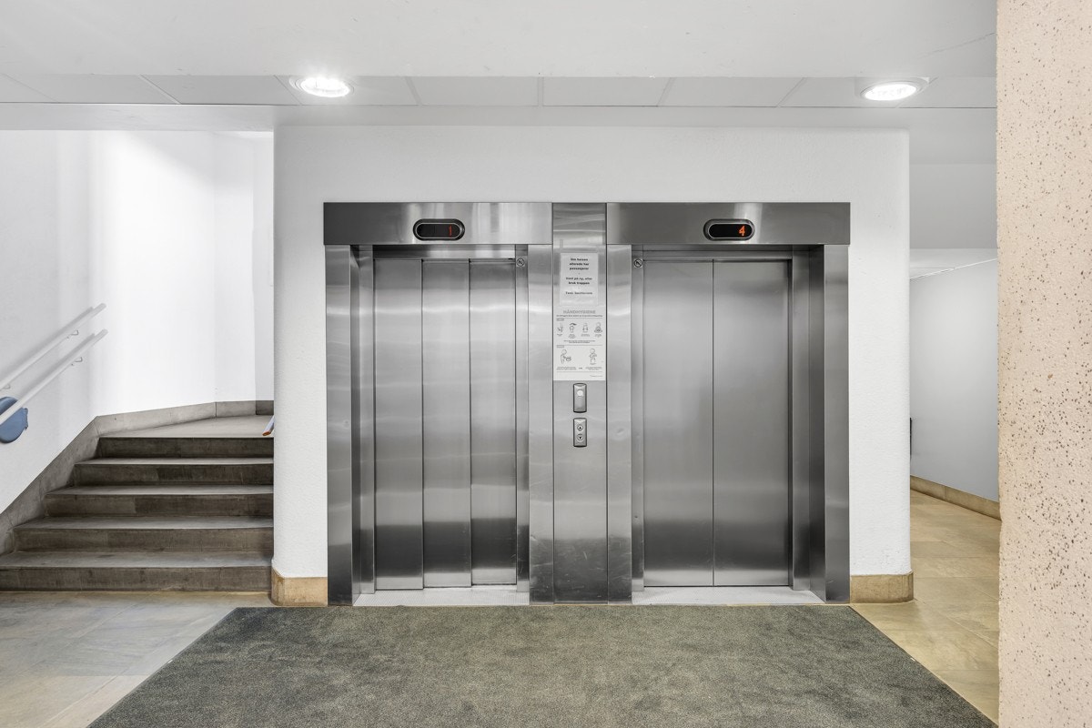 Heis rett opp til leilighetsplan. Galleribilde