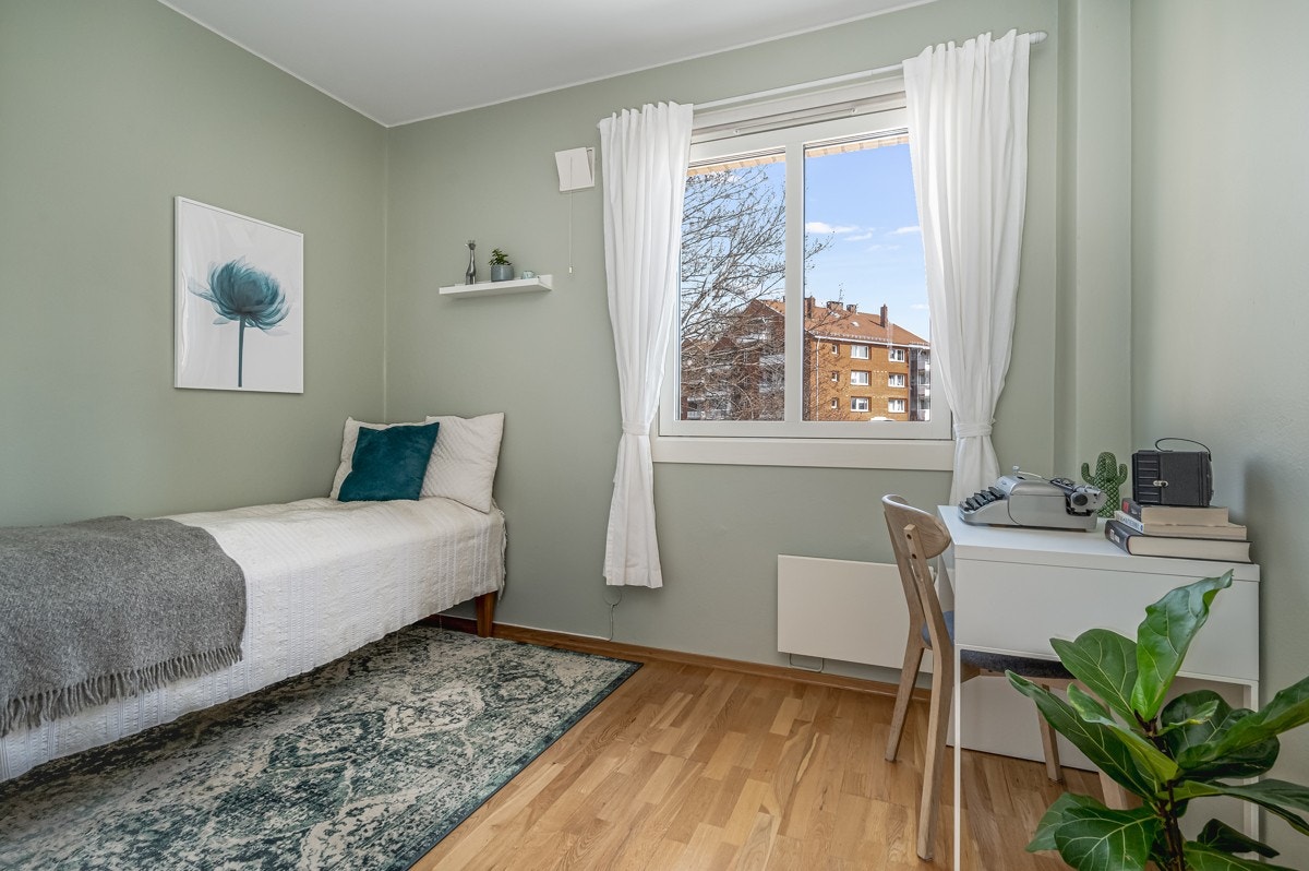 Leiligheten er elektrisk oppvarmet med panelovner. Galleribilde