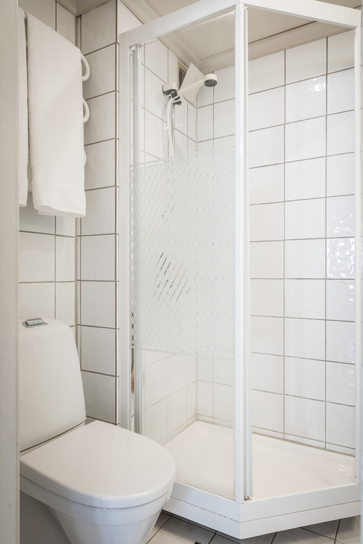 Badet har opplegg for vaskemaskin. Galleribilde