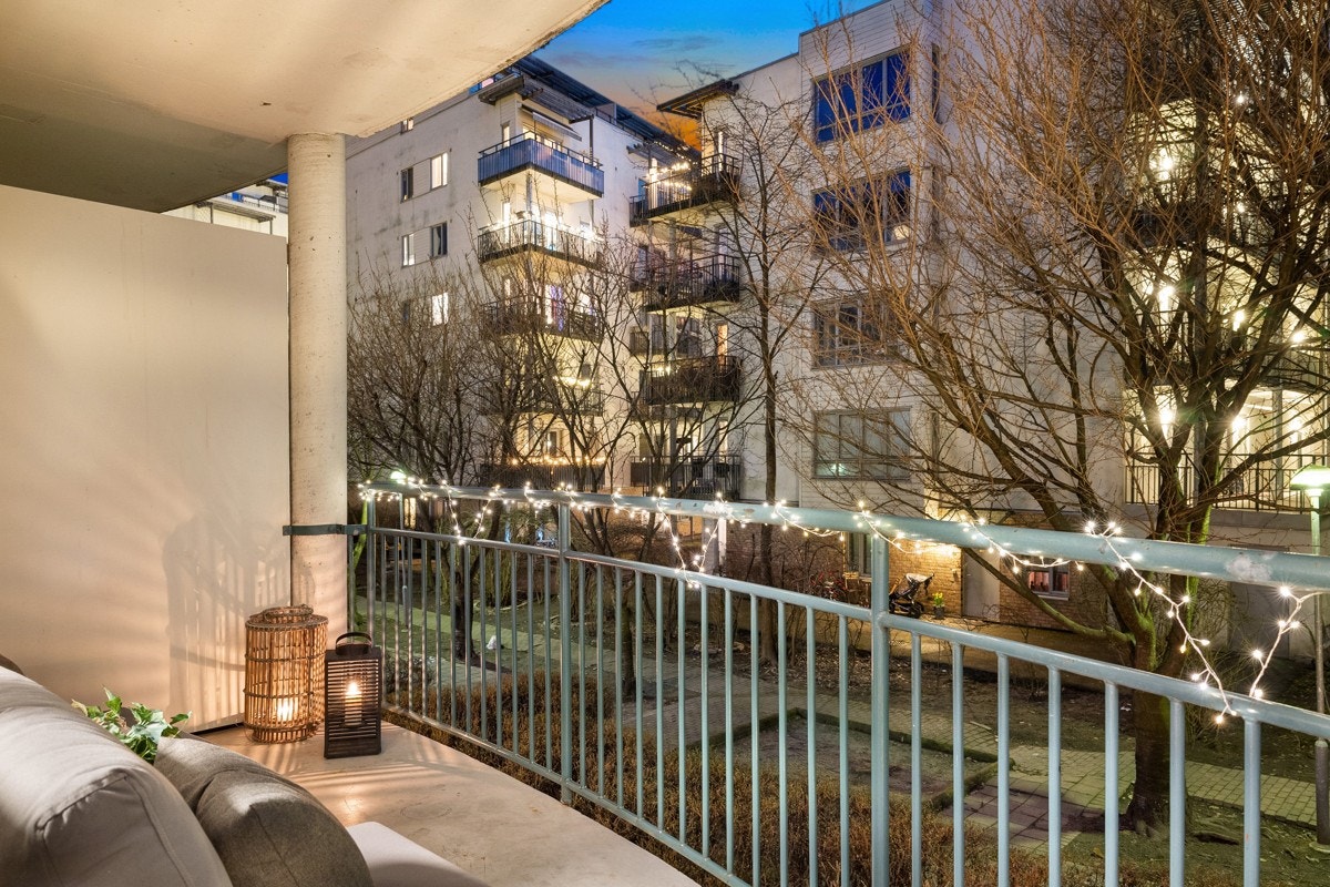 Meget lekker og nyoppusset 2-roms selveierleilighet med solrik, sydvestvendt balkong på ca. 7m². Galleribilde