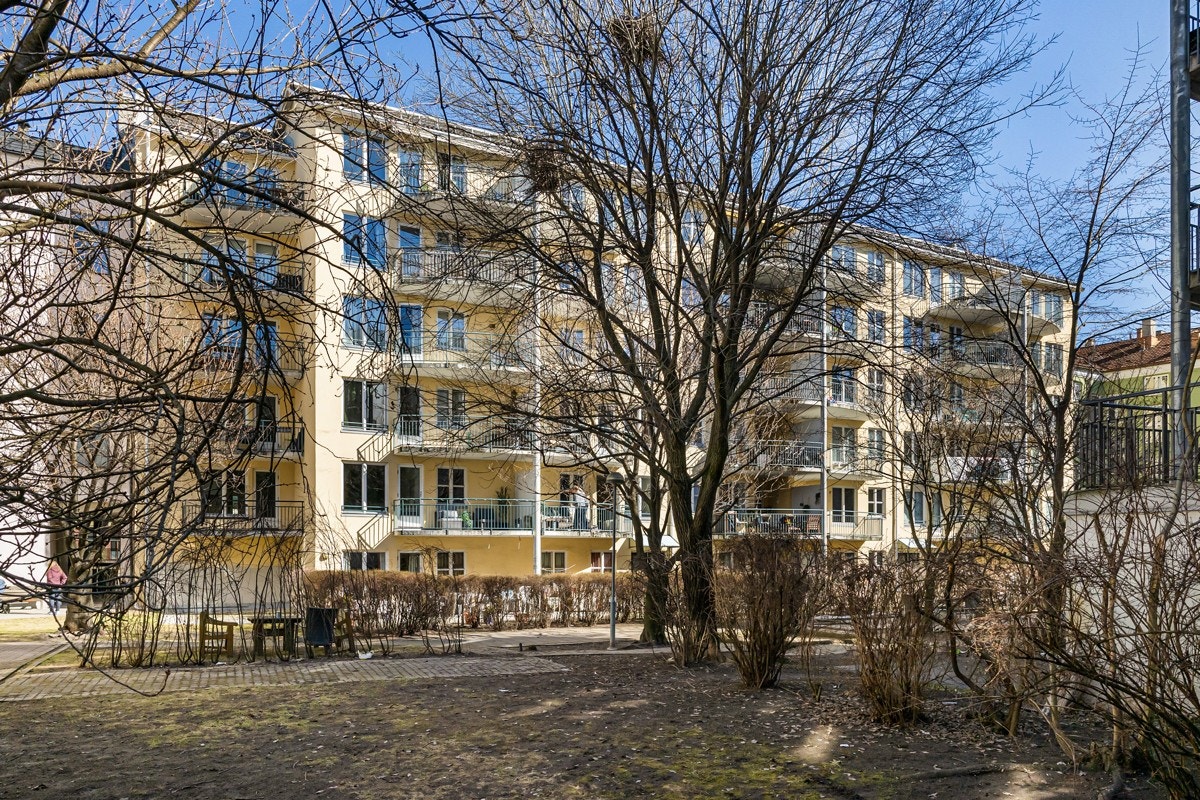 Fasade fra gårdsrom. Galleribilde