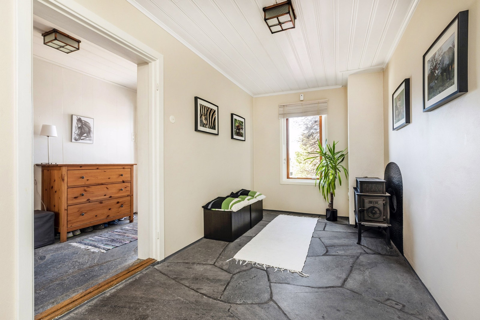 Hall/gang Galleribilde