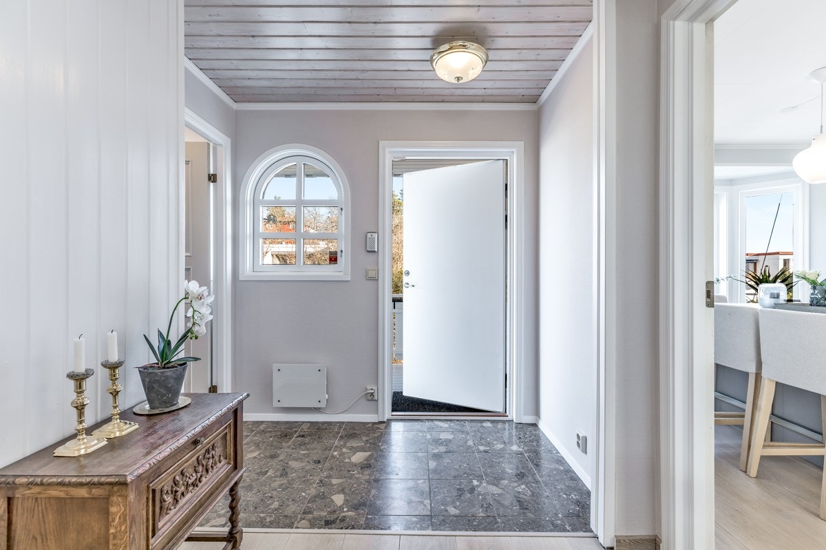 1. etasje - Inngangspartiet. Galleribilde