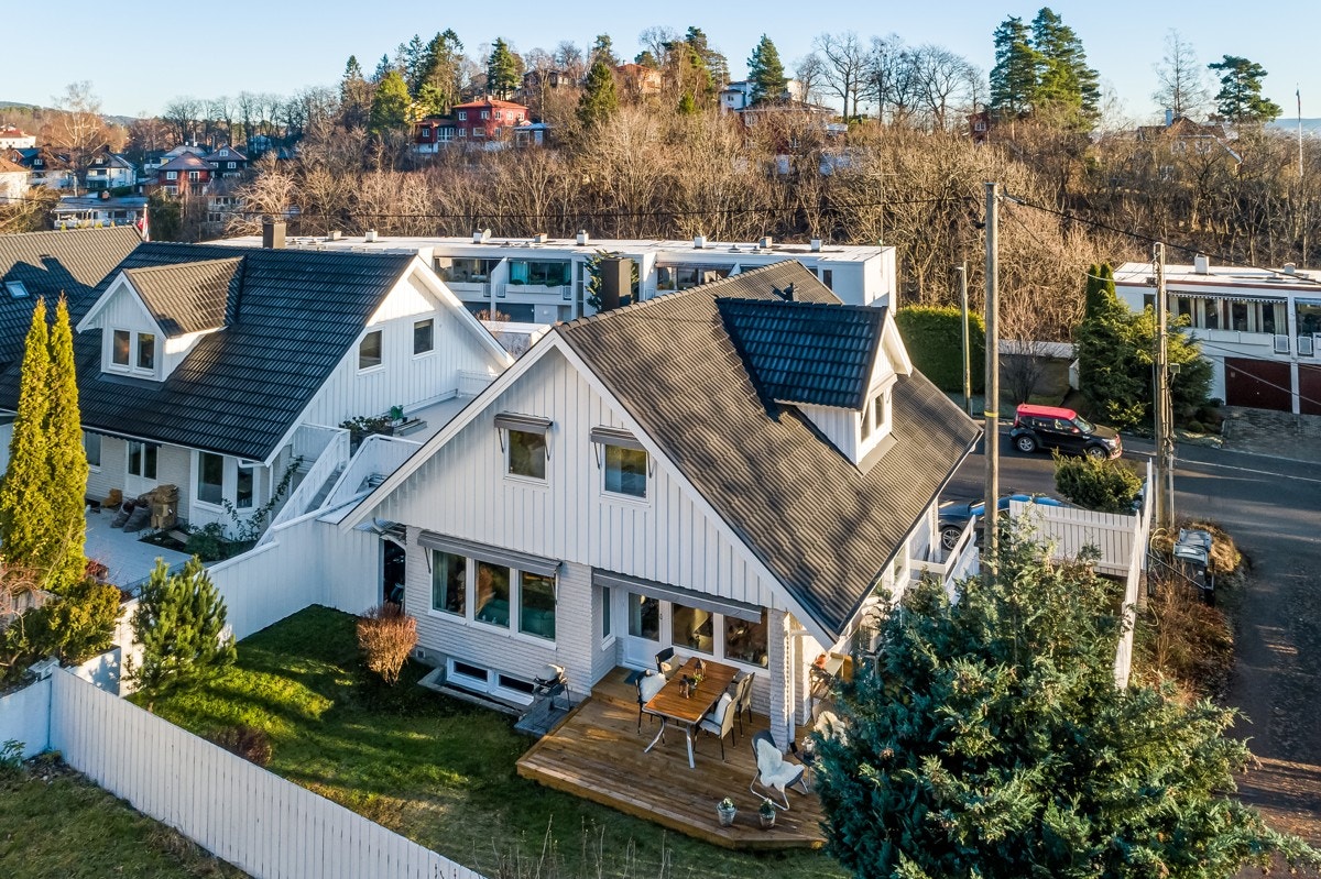 Fin endebolig med hage! Galleribilde