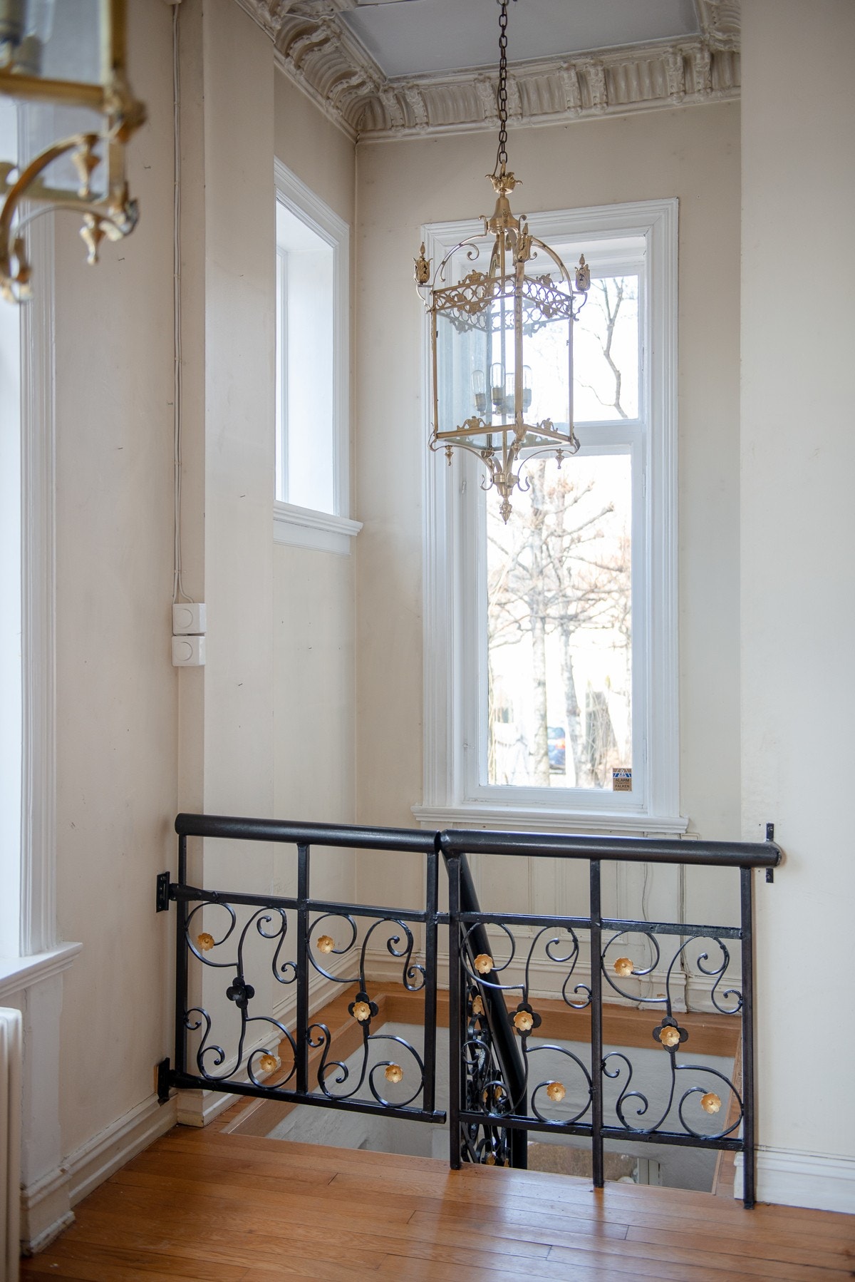 De to etasjene er sammenbundet med en interntrapp i leiligheten. Låsbar dør i u-etg. Galleribilde