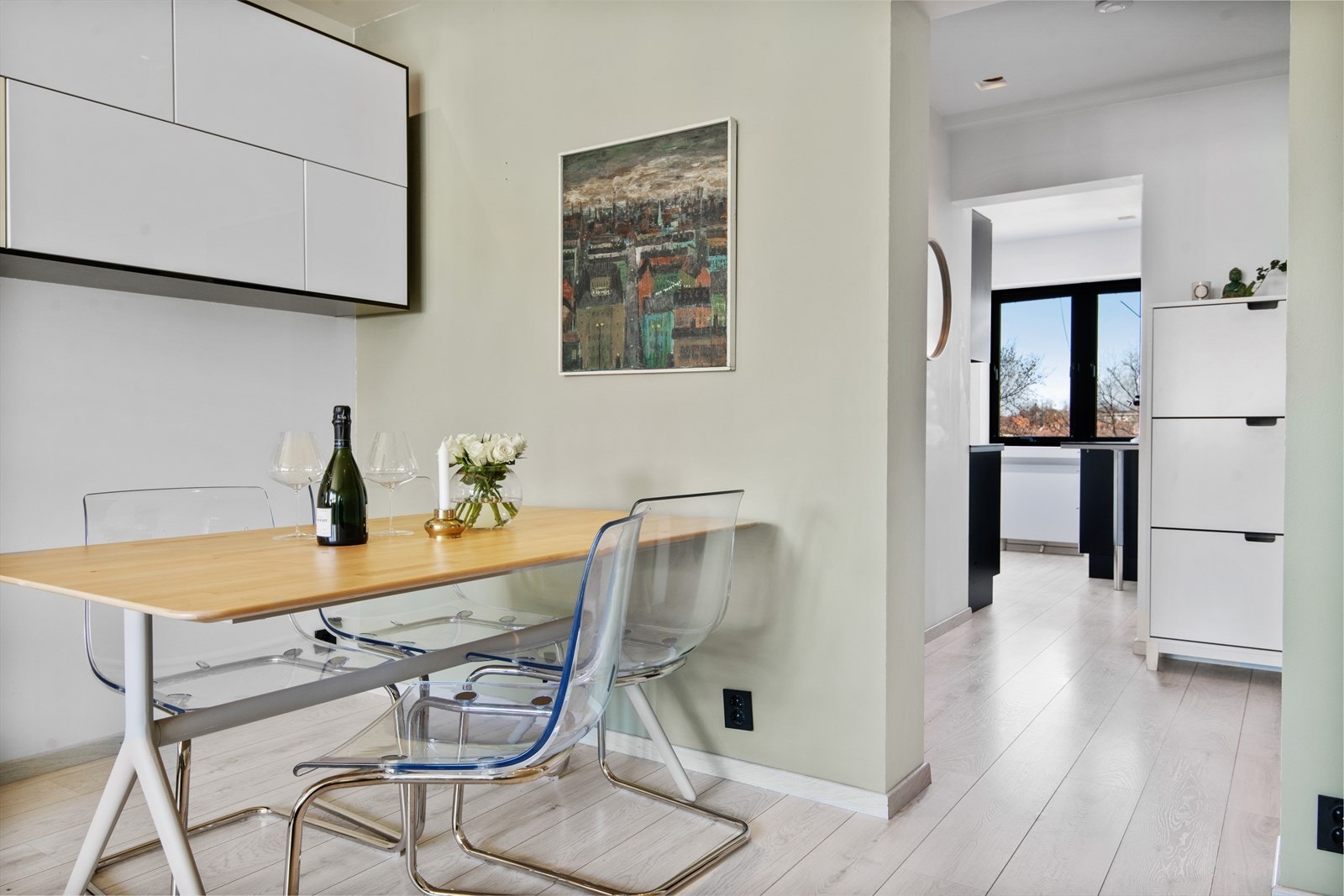 De lyse fargepalettene gir deg muligheten til å bruke fantasien med det interiøret du ønsker. Galleribilde