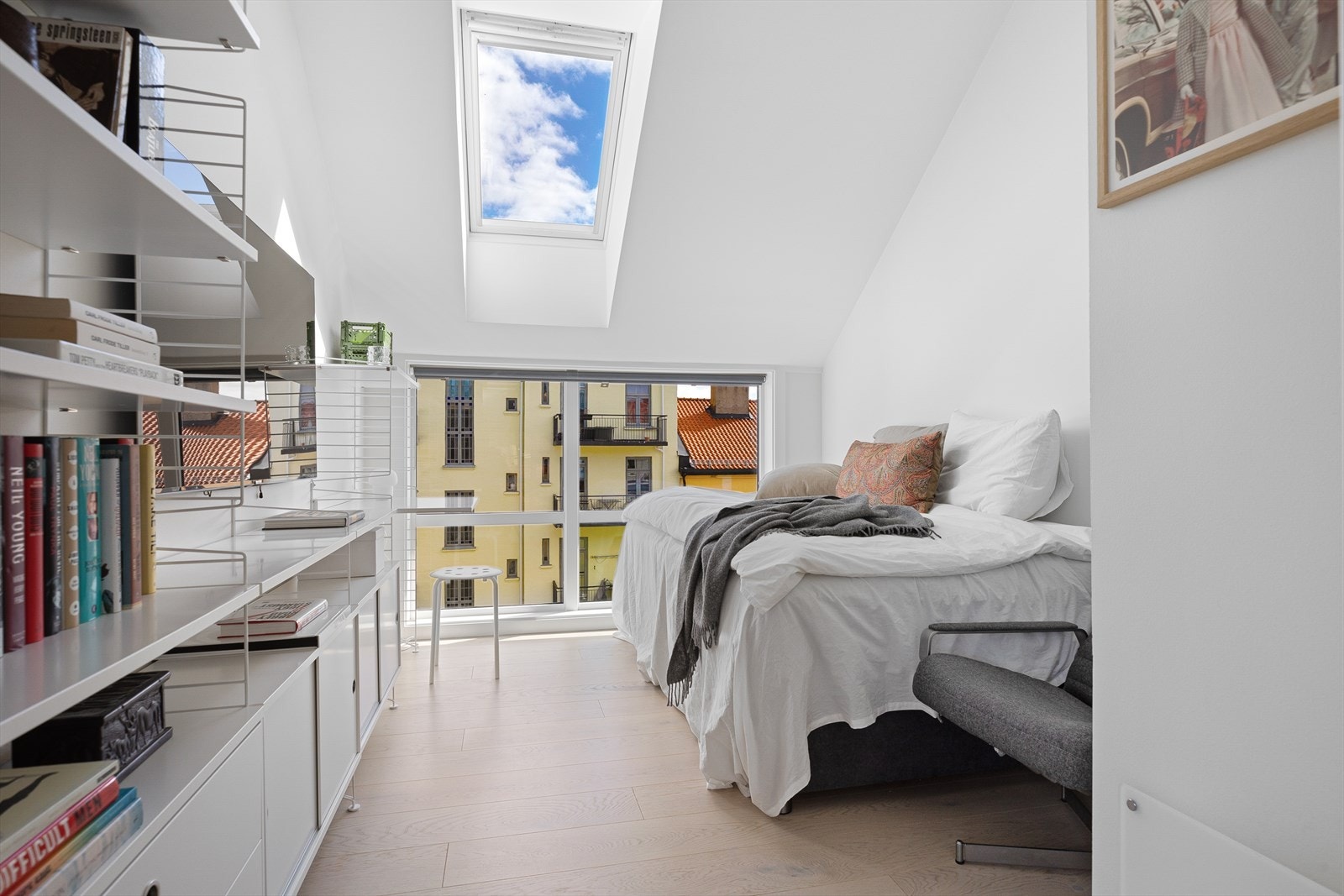 På soverom 3 kan man fint innrede med seng, hylleseksjon eller skrivepult Galleribilde