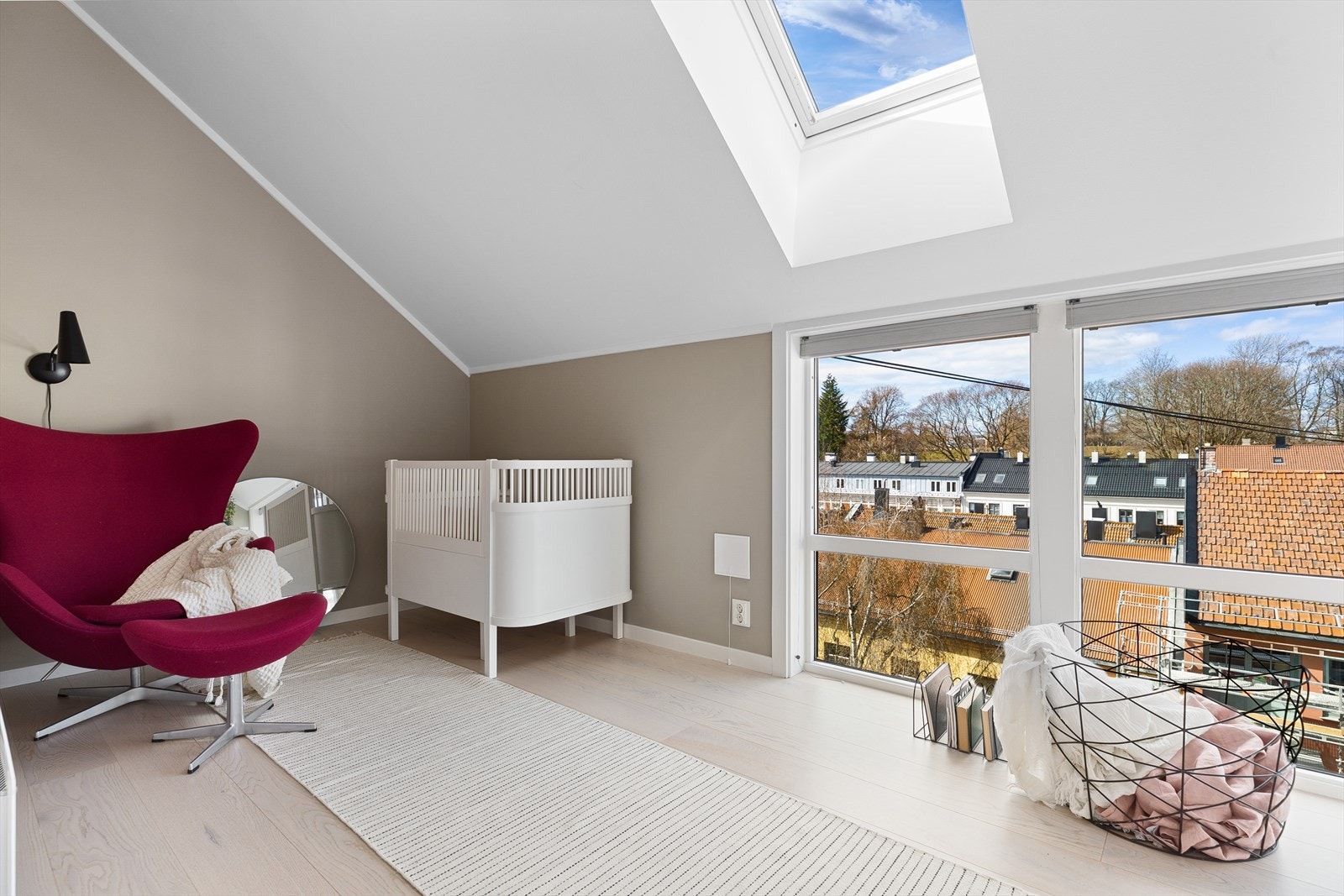 Soverom 2 og 3 passer utmerket som barnerom, gjesterom eller kontor Galleribilde