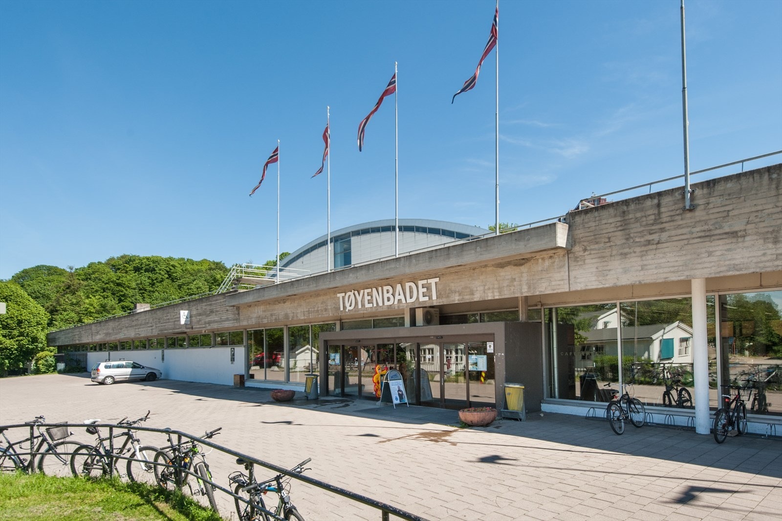 Tøyenbadet. Galleribilde