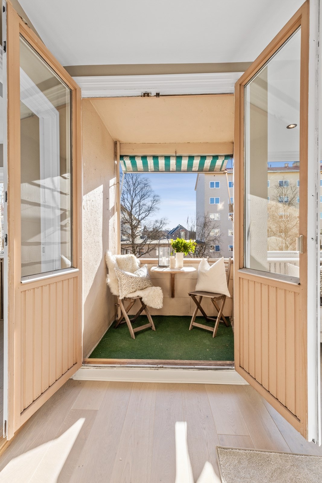 Balkongen. Galleribilde