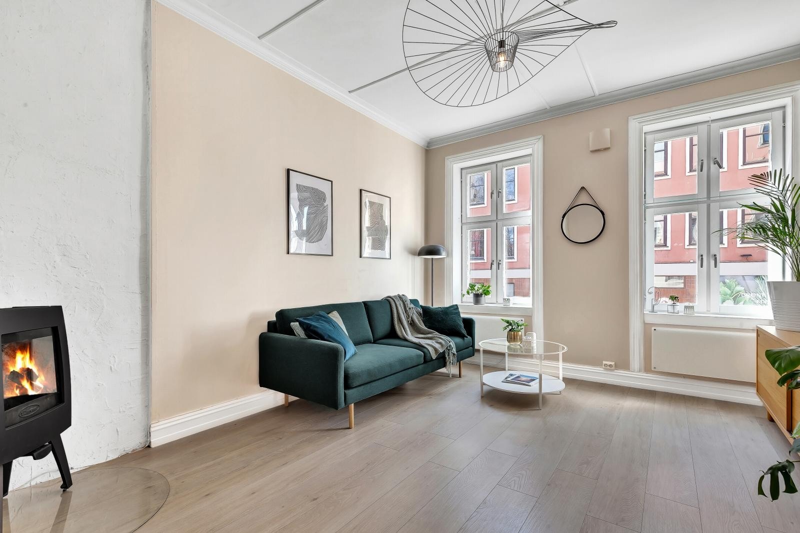 Dette er en sjarmerende 3-roms selveierleilighet med en sentral beliggenhet på Øvre Grünerløkka Galleribilde