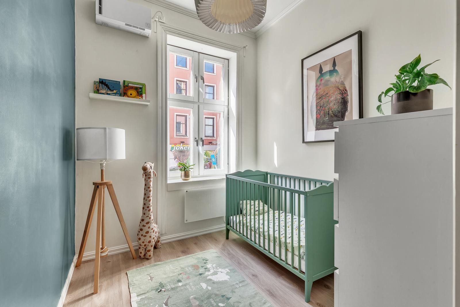 Det minste soverommet kan også fungere som et hjemmekontor dersom det er ønskelig. Galleribilde