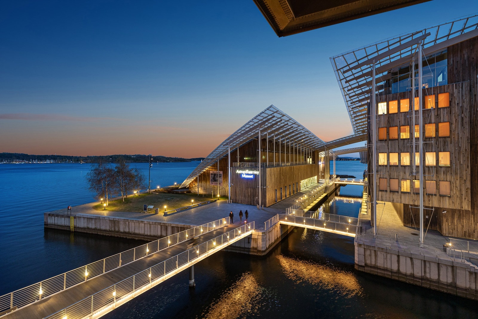 Utsikt fra balkongen. Galleribilde