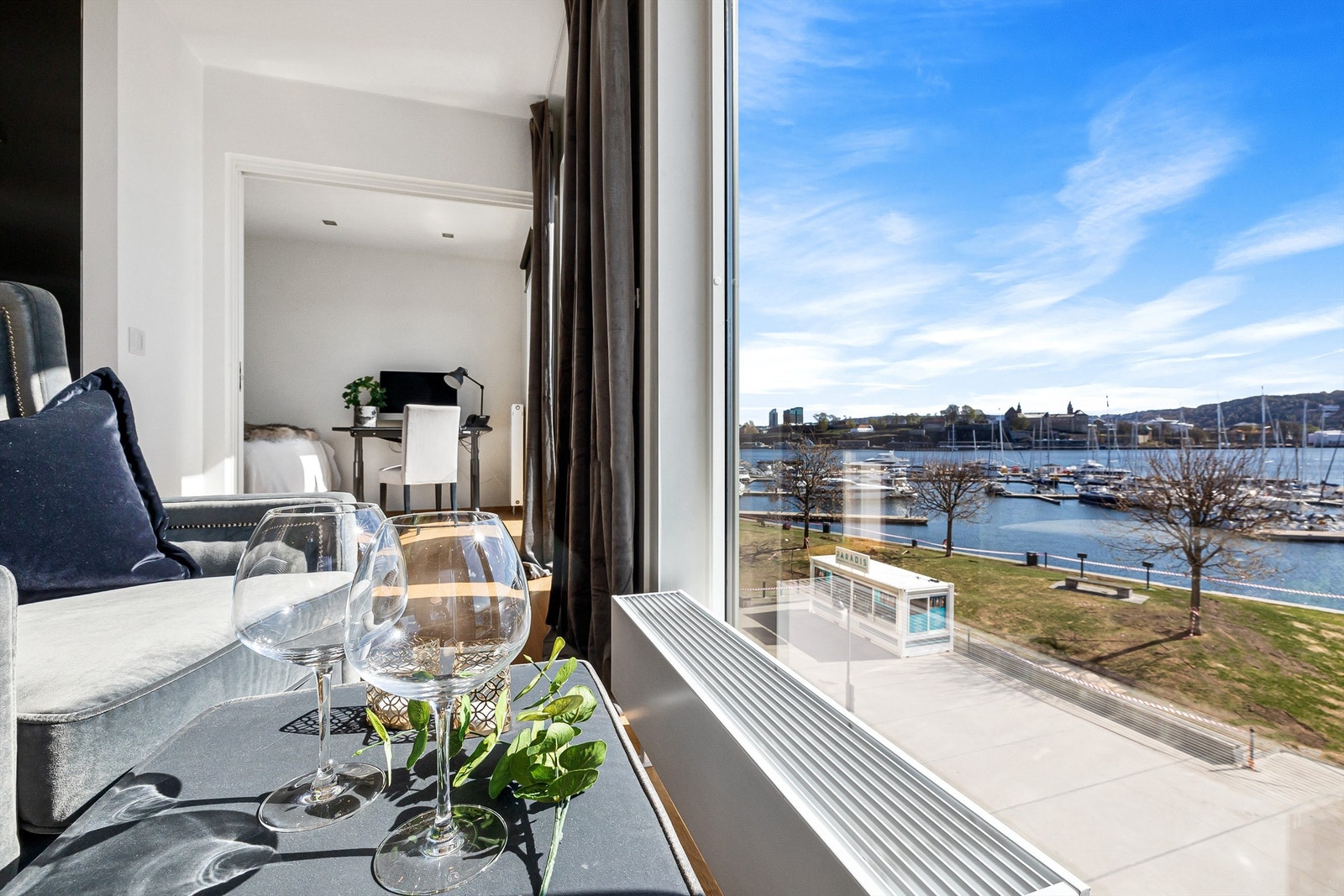 Utsikt fra stuen. Galleribilde