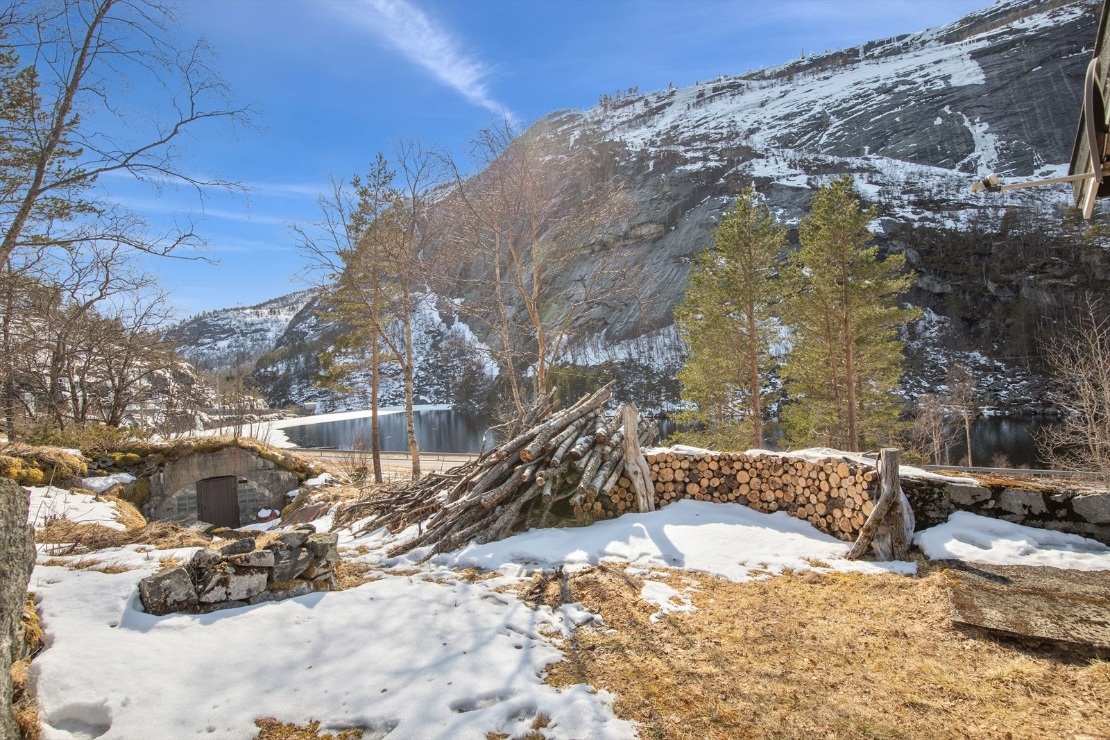 Fra tomten og den flotte utsikten. Galleribilde