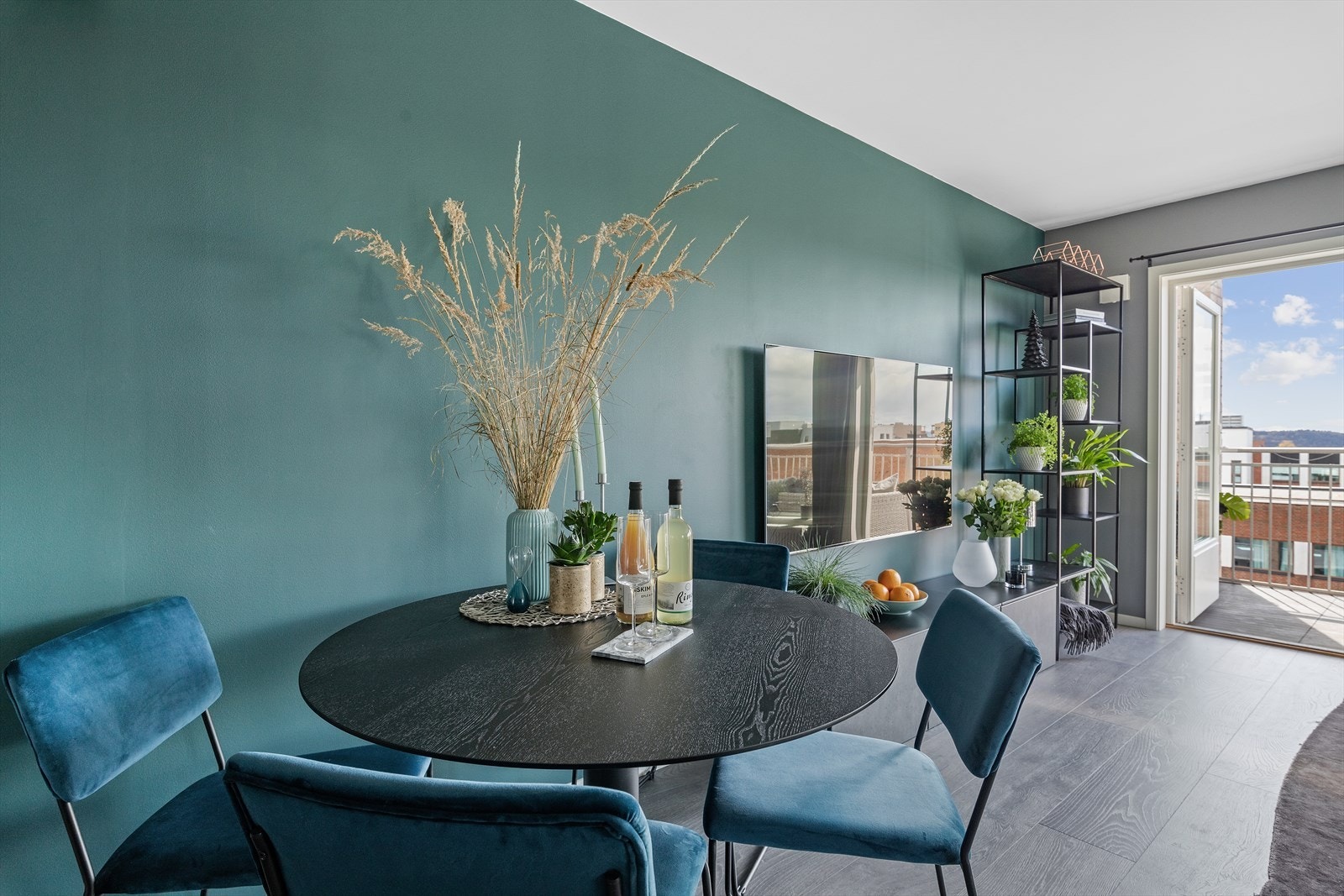 Inviter venner eller familie over for en hyggelig middag! Galleribilde