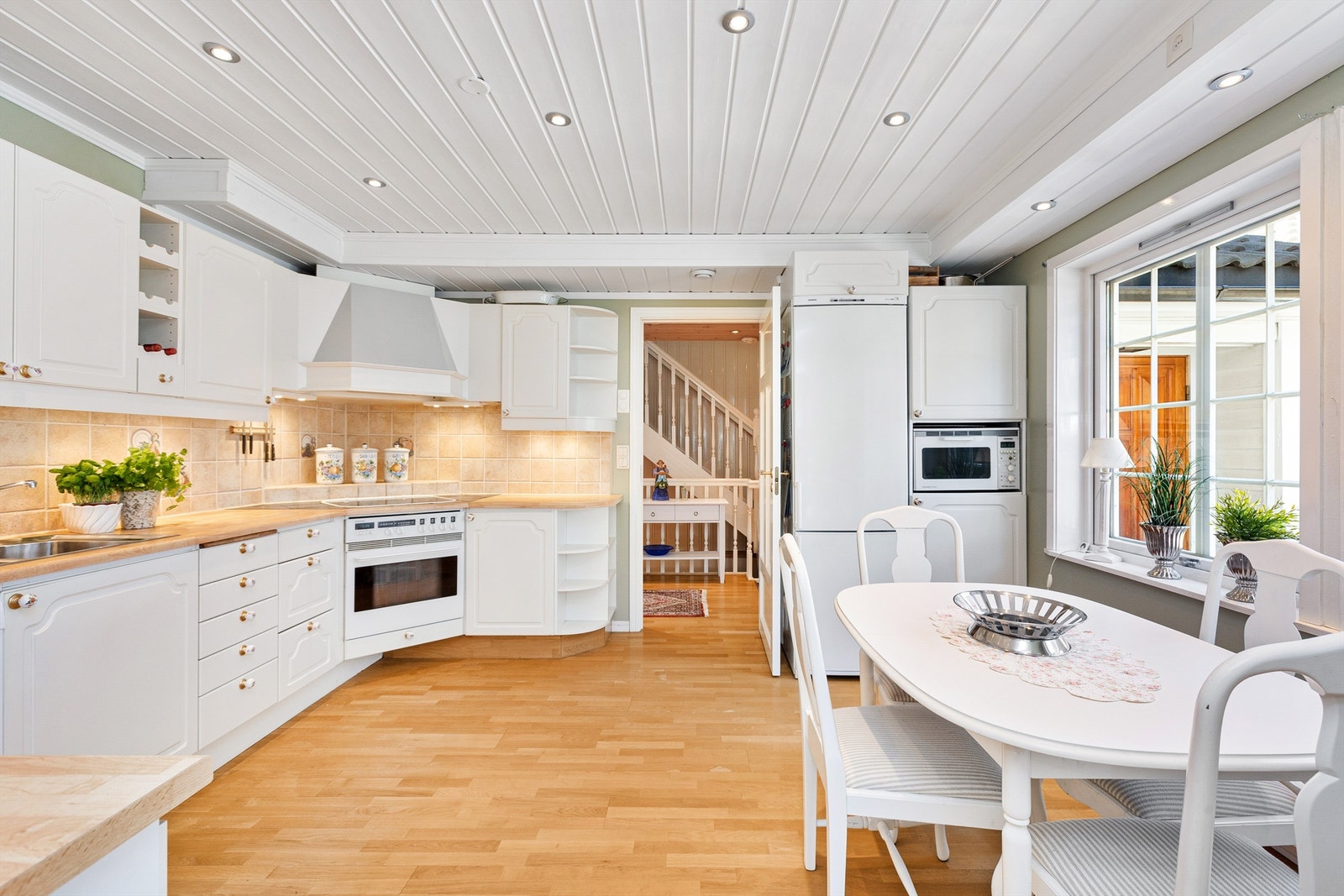 Stort spisekjøkken Galleribilde