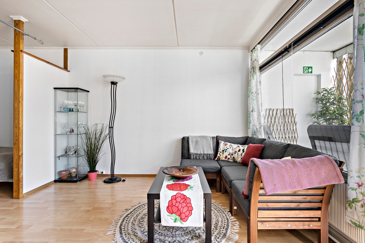 Det er god plass til sofagruppe og medievegg Galleribilde