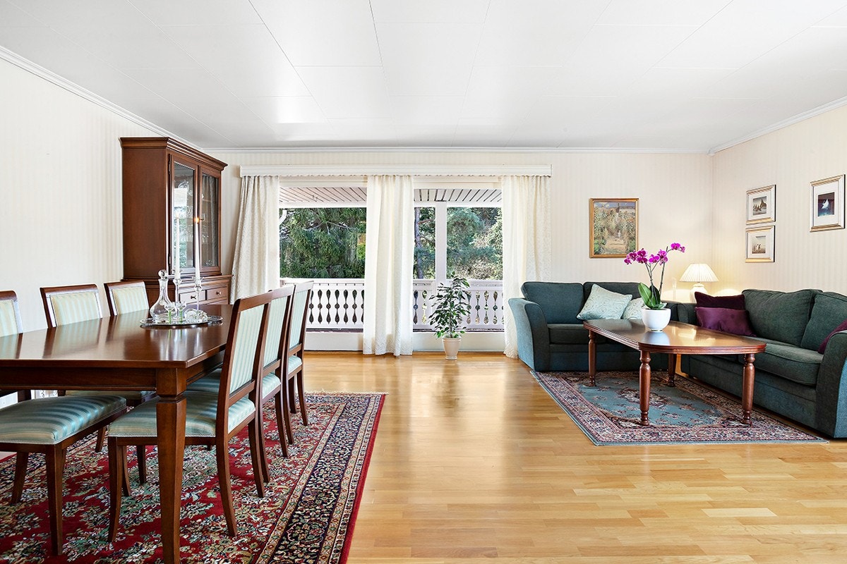 Herfra er det utgang til terrasse Galleribilde
