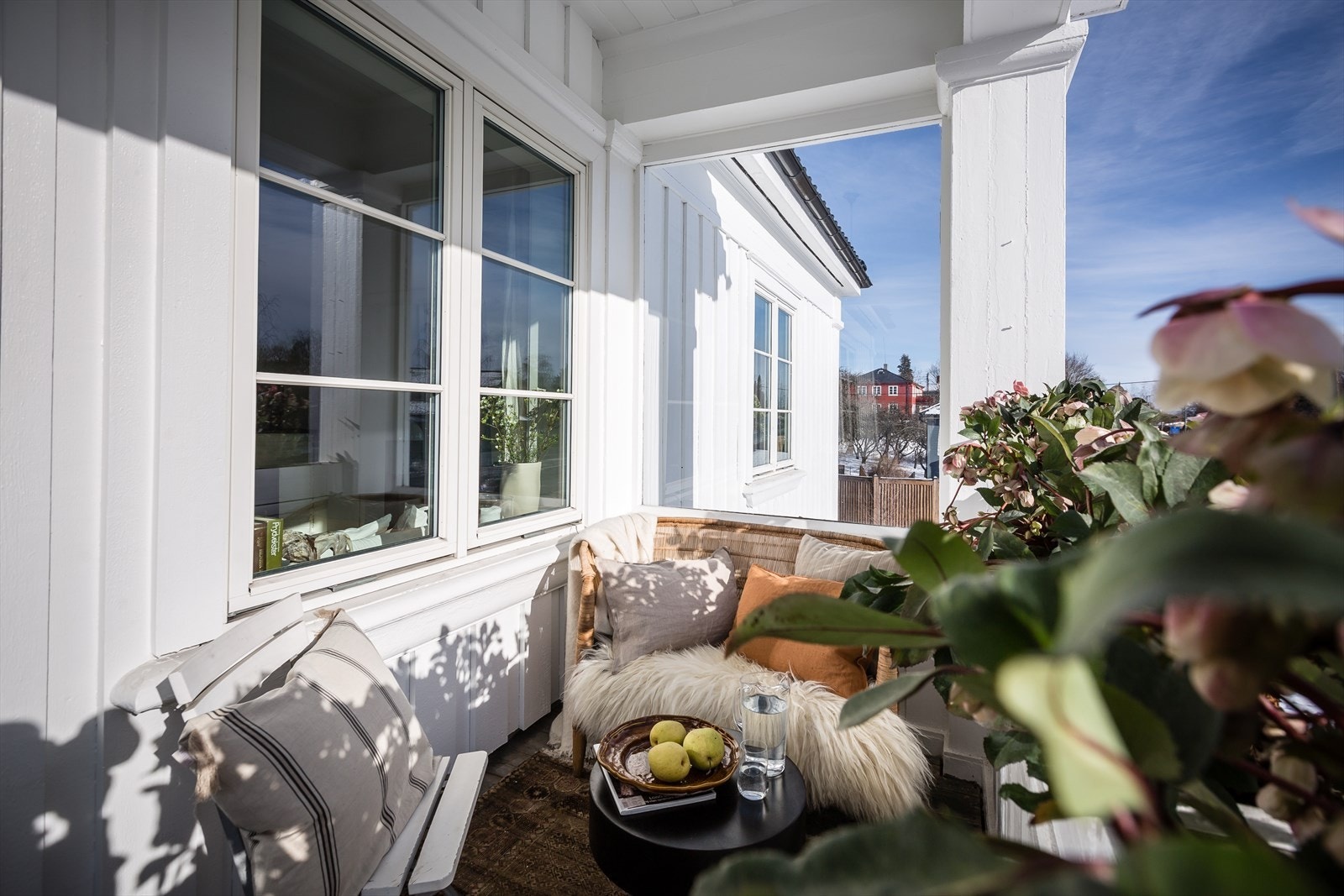 Boligen ligger høyt og fritt, og helt uten innsyn. Galleribilde