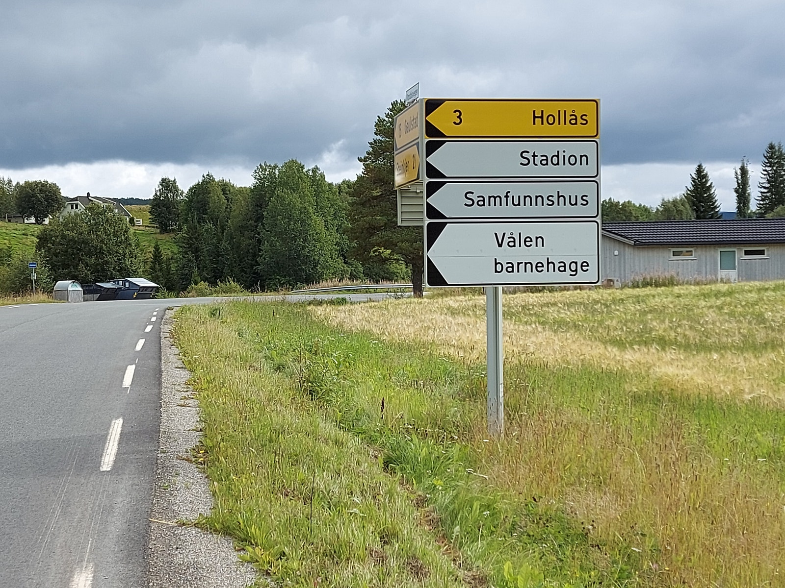 Vålen - avkjøring til tomter Galleribilde