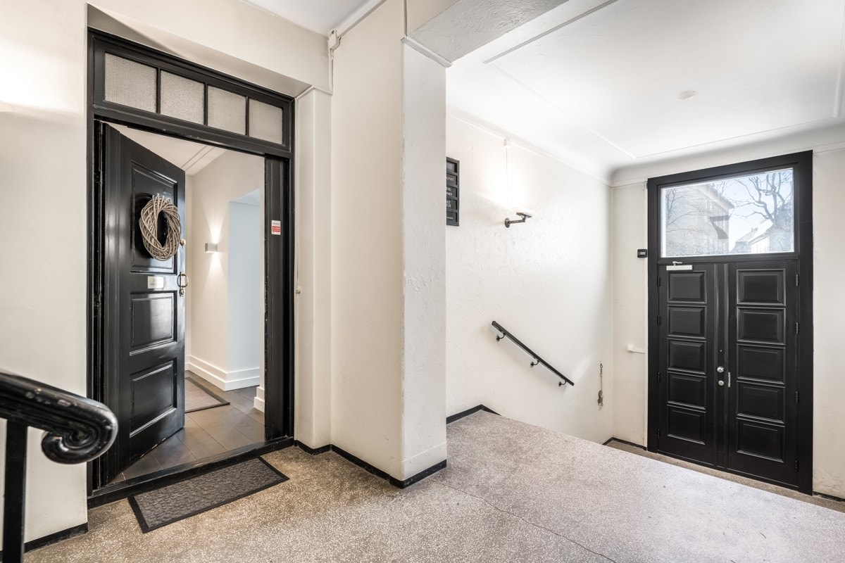 Pent inngangsparti Galleribilde