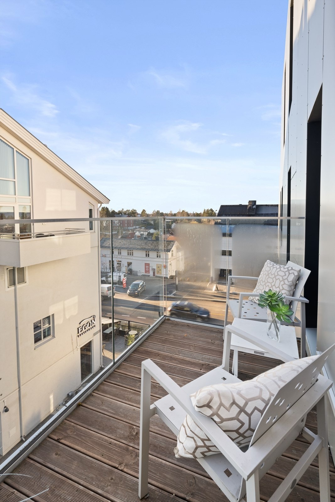 Sydvendt balkong Galleribilde