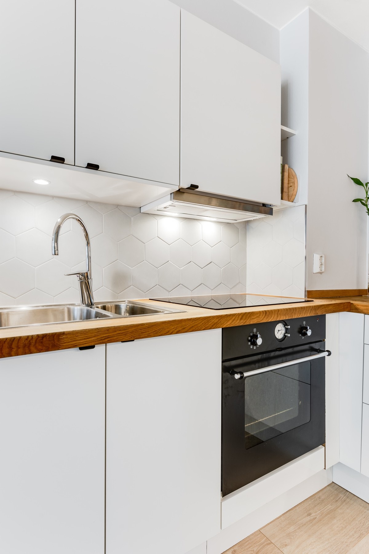 Legg merke til de lekre heksagonflisene. Galleribilde