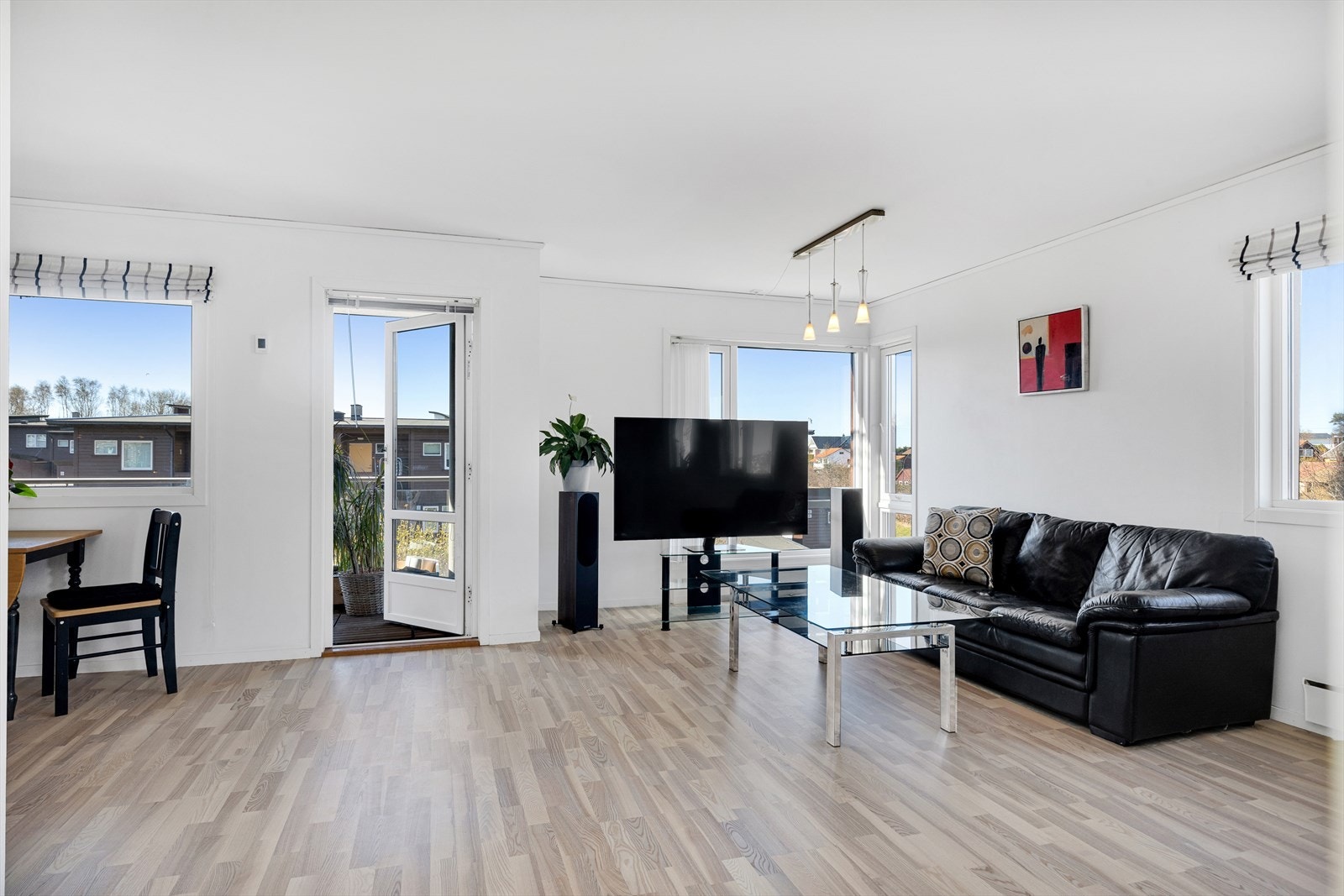 Endeleiligheten gir flere vindusflater Galleribilde