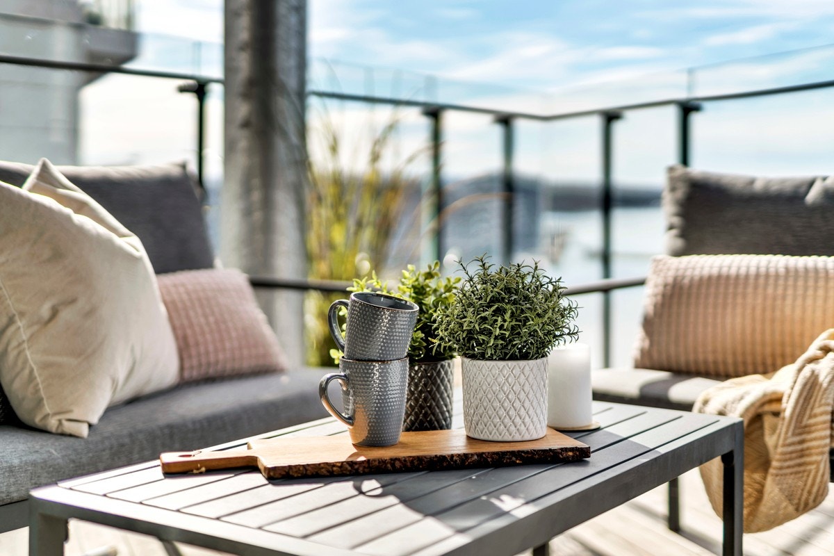 God plass til sittegruppe, grill, solseng etc. Galleribilde