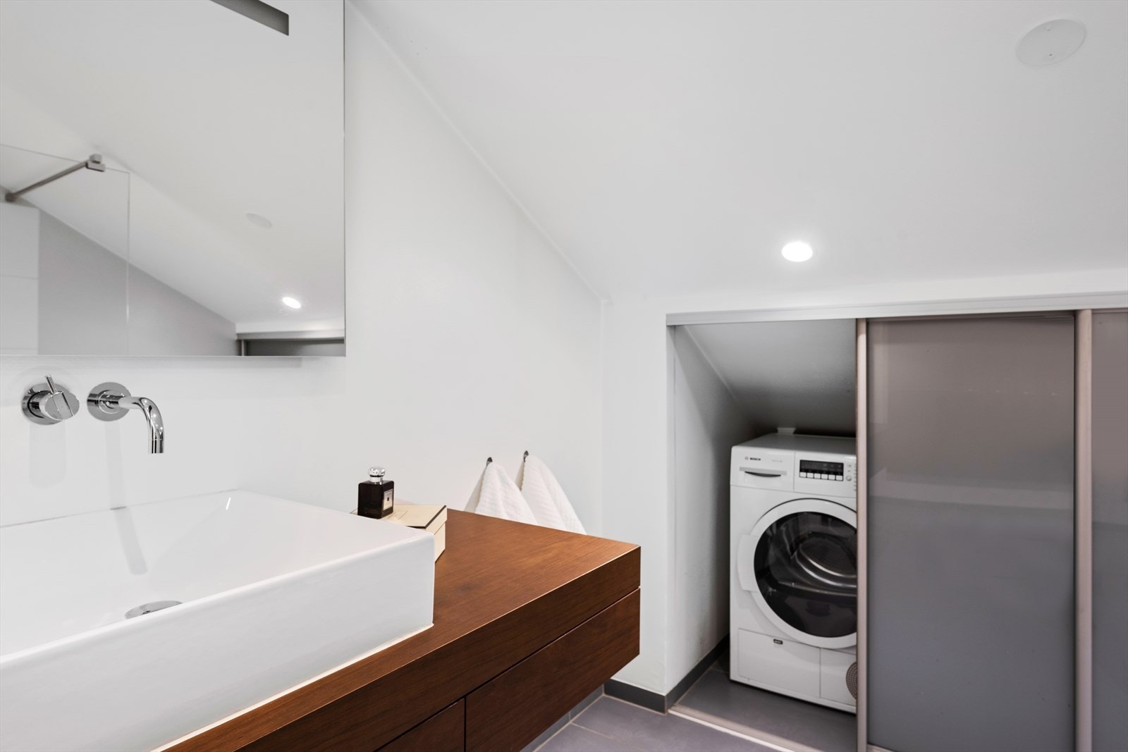 Egen plass til vaskemaskin og tørketrommel Galleribilde