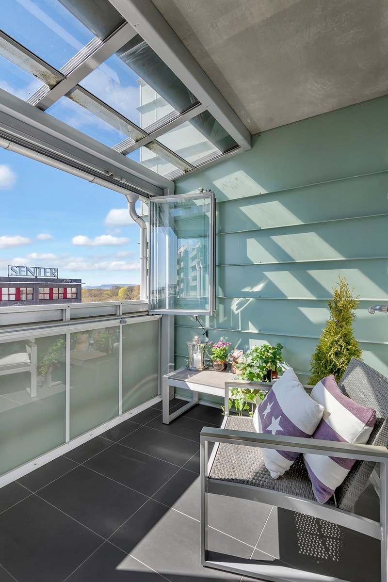 Sol på balkongen fra ca. kl 09.30 til 19.00 sommerstid Galleribilde