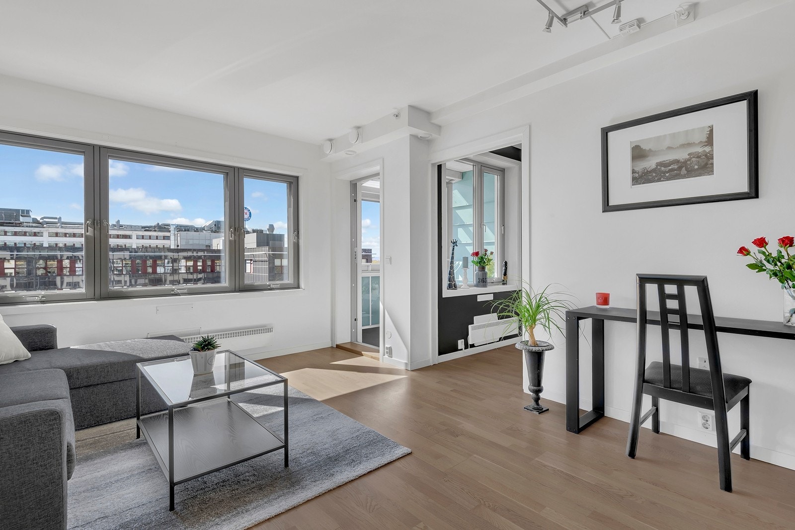 Velkommen til leiligheten med alt! Flytt rett inn i denne moderne 2-romsen Galleribilde