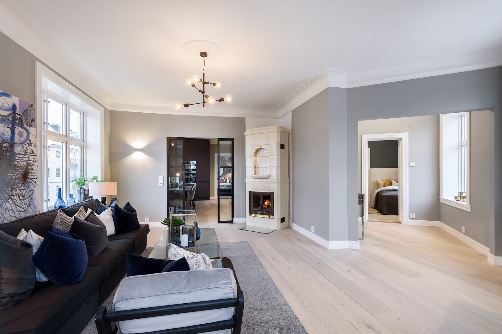 Rålekker og nyere oppusset 4-r hjørneleilighet m/ heis Galleribilde