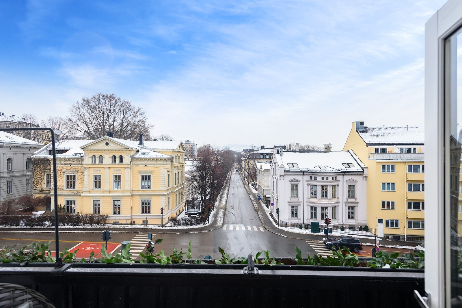 Balkong med flott utsyn Galleribilde
